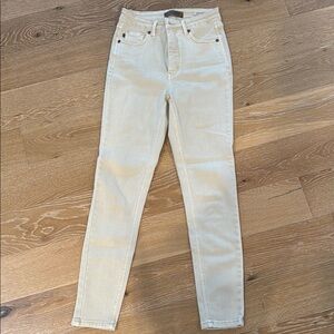 Judy Blue Cream Skinny Jeans with Smooth Finish